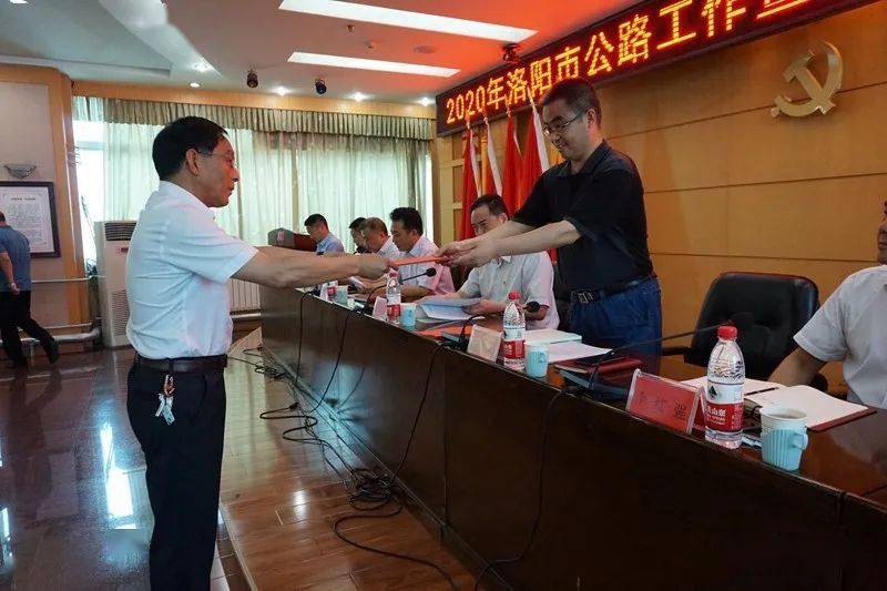 邱县级公路维护监理事业单位领导最新概况，领导层一览