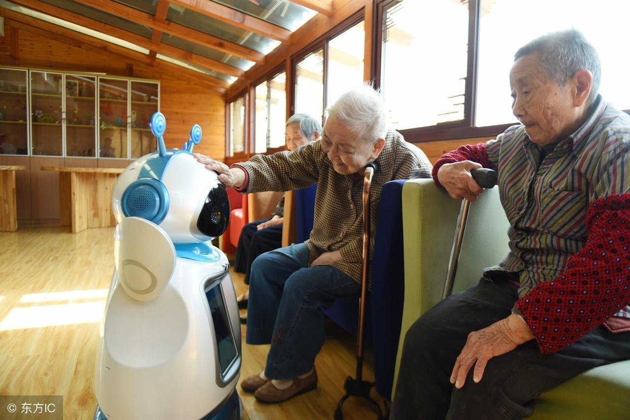 2025年养老服务体系的新变革与挑战，最新新闻报道